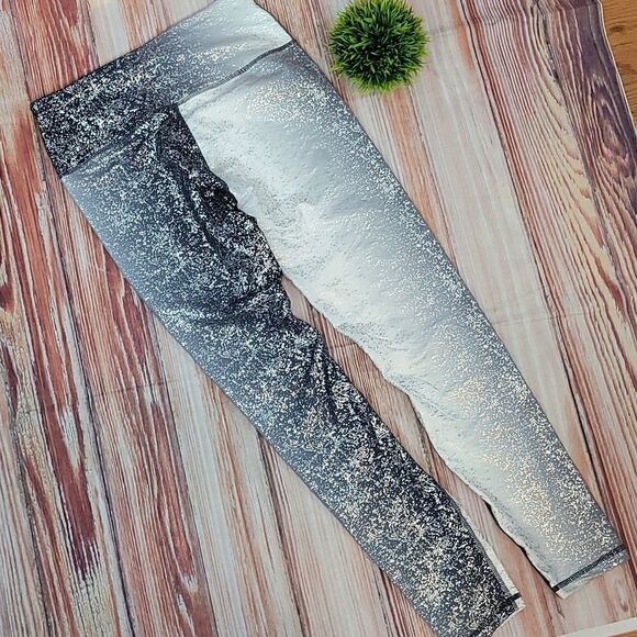 METALLIC Splatter Leggings - Picture 8 of 9